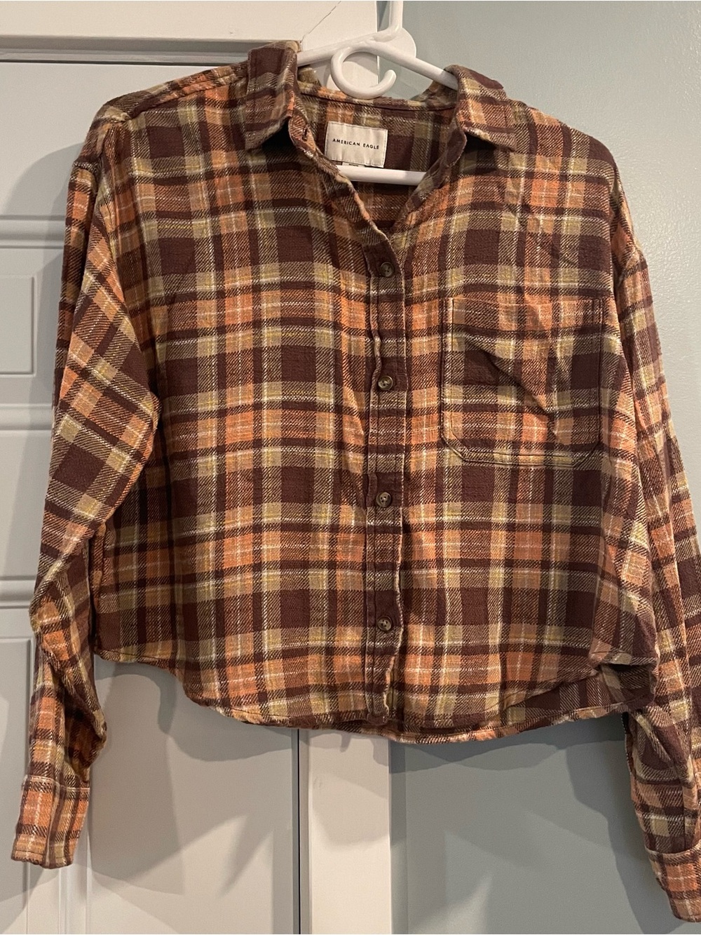 American Eagle Cropped Flannel Women’s size Medium